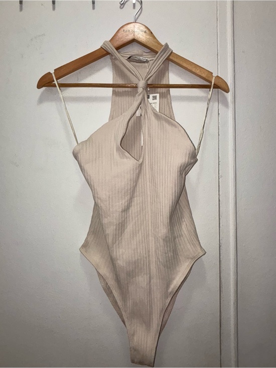 Zara Tops - NWT Zara crisscross ribbed halter bodysuit cream beige large